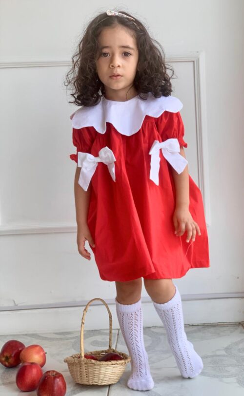 Vestido de Niña Rojo cuello pétalo