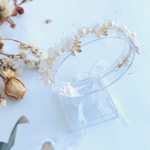 Diadema Elegante de Flores