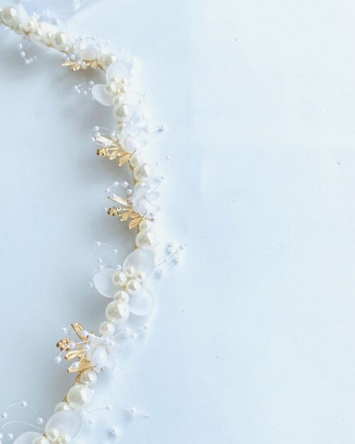 Diadema Elegante de Flores - Image 2